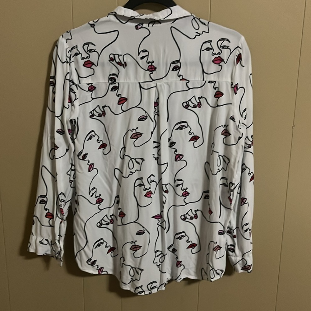 Milk & Honey Medium Button Up Shirt Red White Black Artsy Novelty Art-to-Wear - Picture 2 of 9